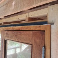 Hout buitengebouw Peize